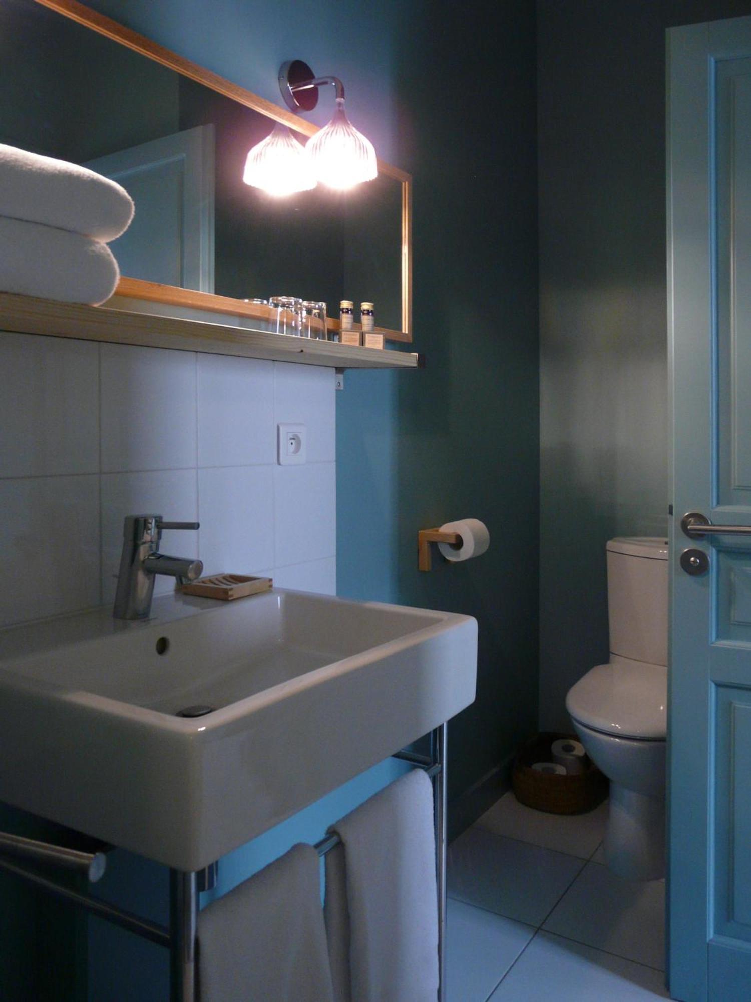Hotel Courtille De Solutre מראה חיצוני תמונה