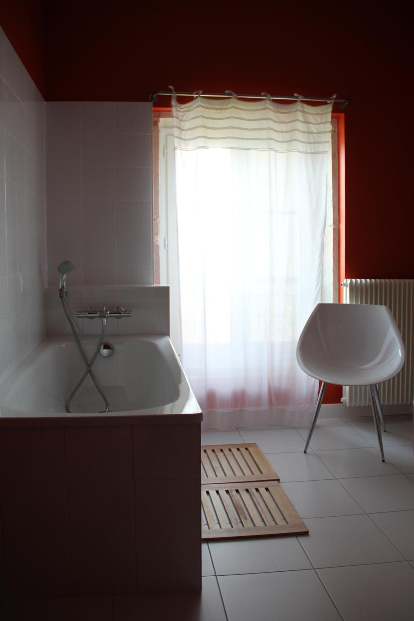 Hotel Courtille De Solutre מראה חיצוני תמונה