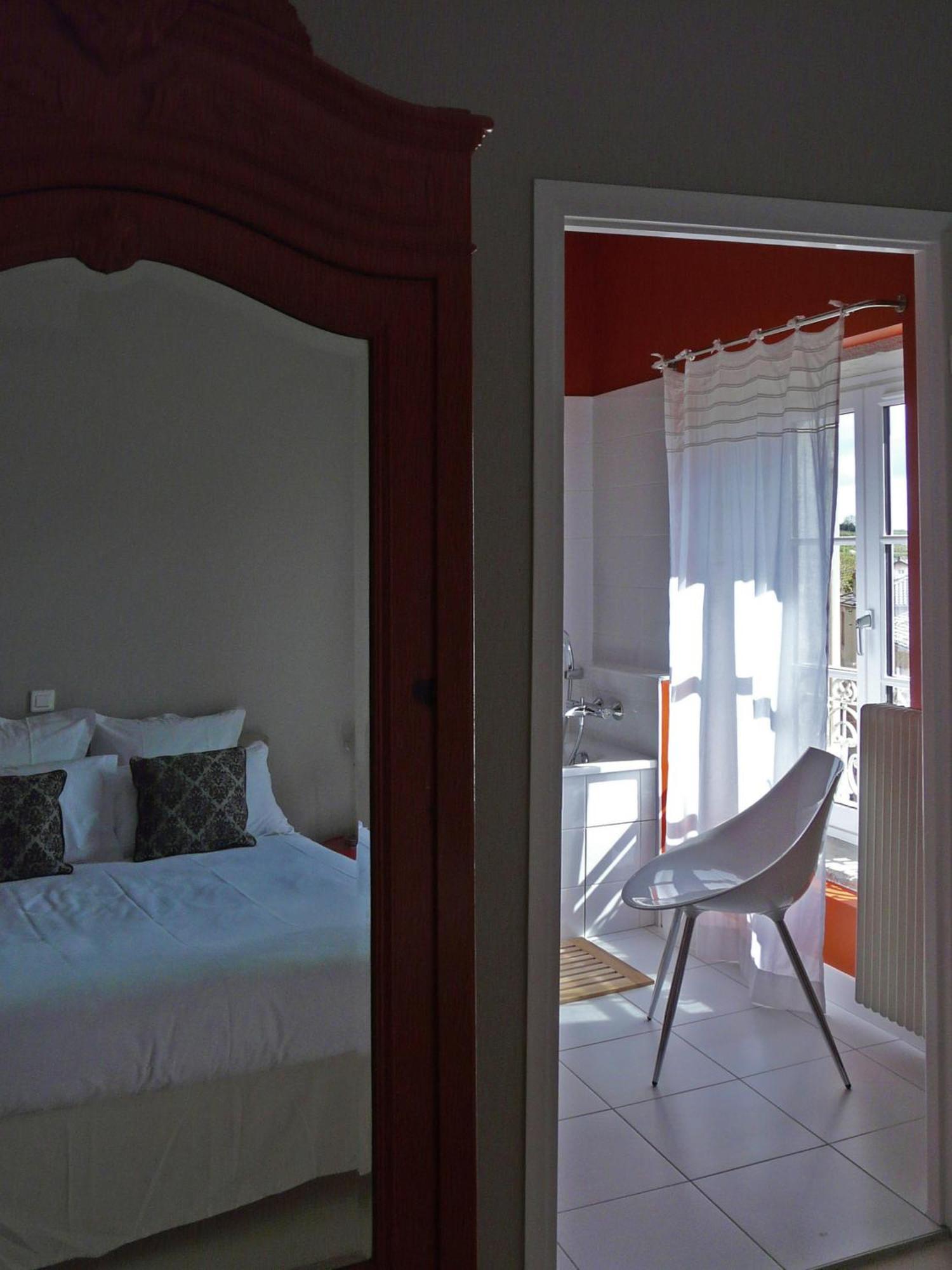 Hotel Courtille De Solutre מראה חיצוני תמונה