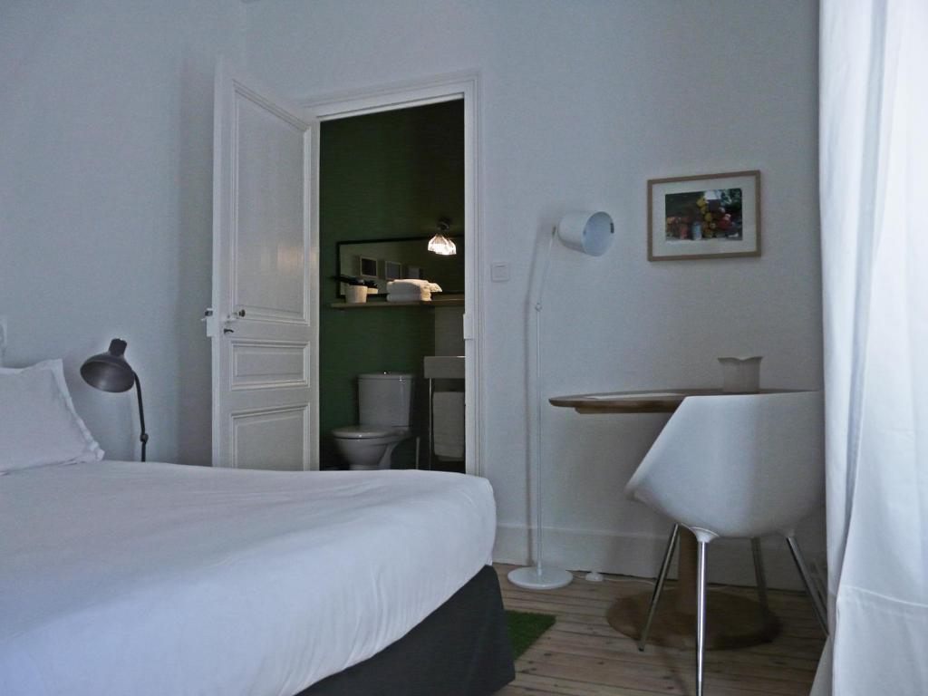 Hotel Courtille De Solutre חדר תמונה