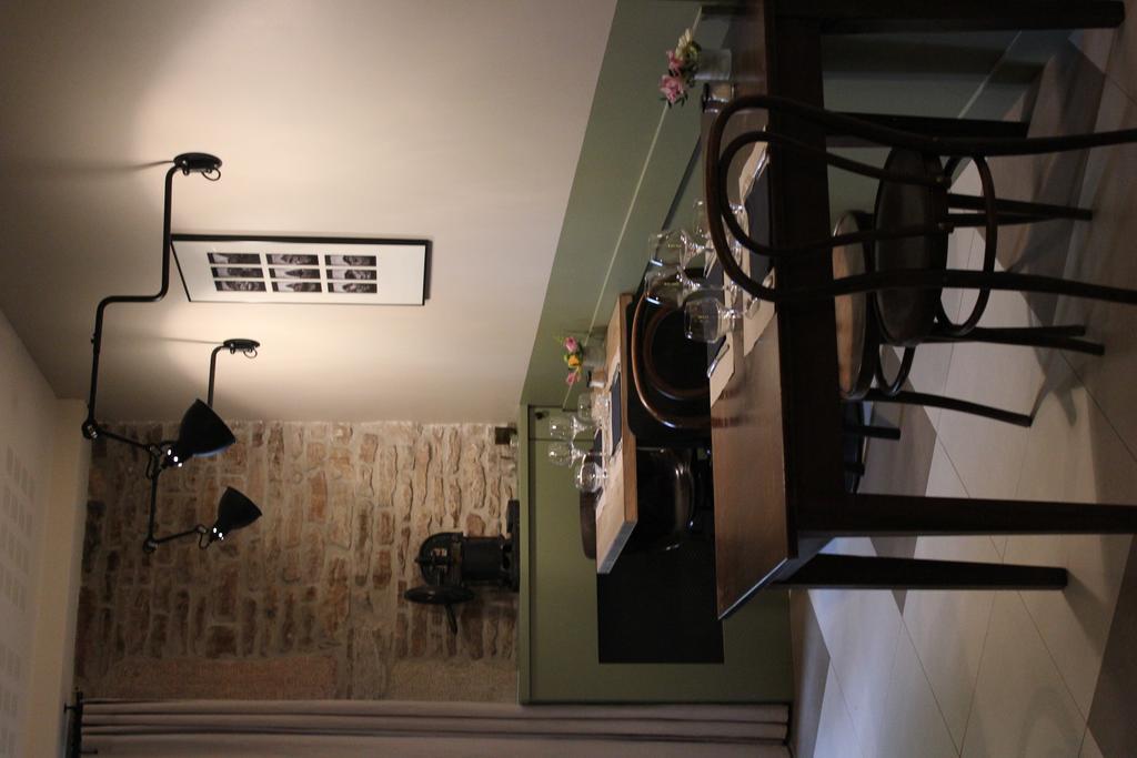 Hotel Courtille De Solutre מראה חיצוני תמונה
